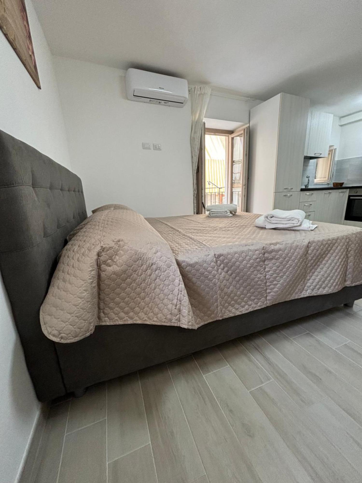 Appartement House Nonna Pina à Cefalù Extérieur photo