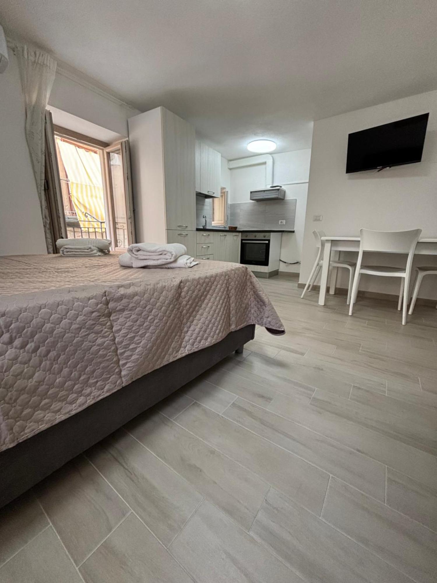 Appartement House Nonna Pina à Cefalù Extérieur photo